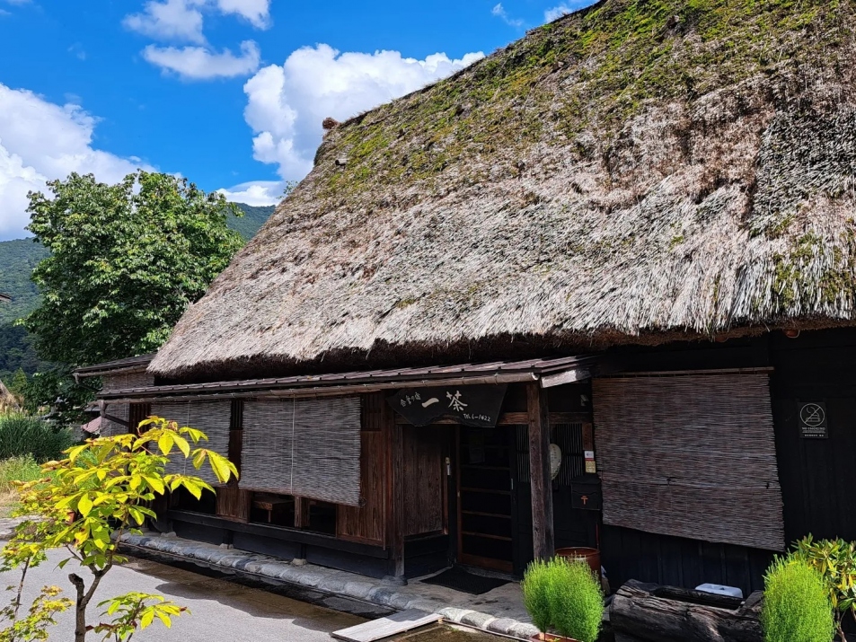 小野昭　 　　白川郷 小野昭 白川郷 YAM-01-2093 風景 涼風の白川郷（岐阜） 108